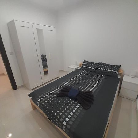 Modern 3Br Stylish Apartment With Large Balcony - Close To St Julians And St Georges Bay Is-Swieqi Eksteriør bilde