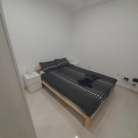 Modern 3Br Stylish Apartment With Large Balcony - Close To St Julians And St Georges Bay Is-Swieqi Eksteriør bilde