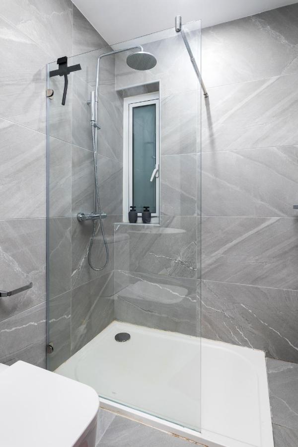 Modern 3Br Stylish Apartment With Large Balcony - Close To St Julians And St Georges Bay Is-Swieqi Eksteriør bilde