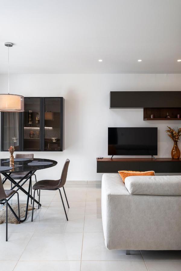 Modern 3Br Stylish Apartment With Large Balcony - Close To St Julians And St Georges Bay Is-Swieqi Eksteriør bilde
